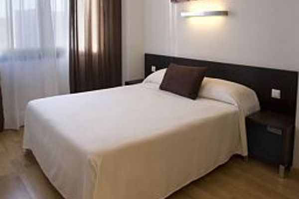 Hotel Compostela Suites Apartamentos (Madrid)
